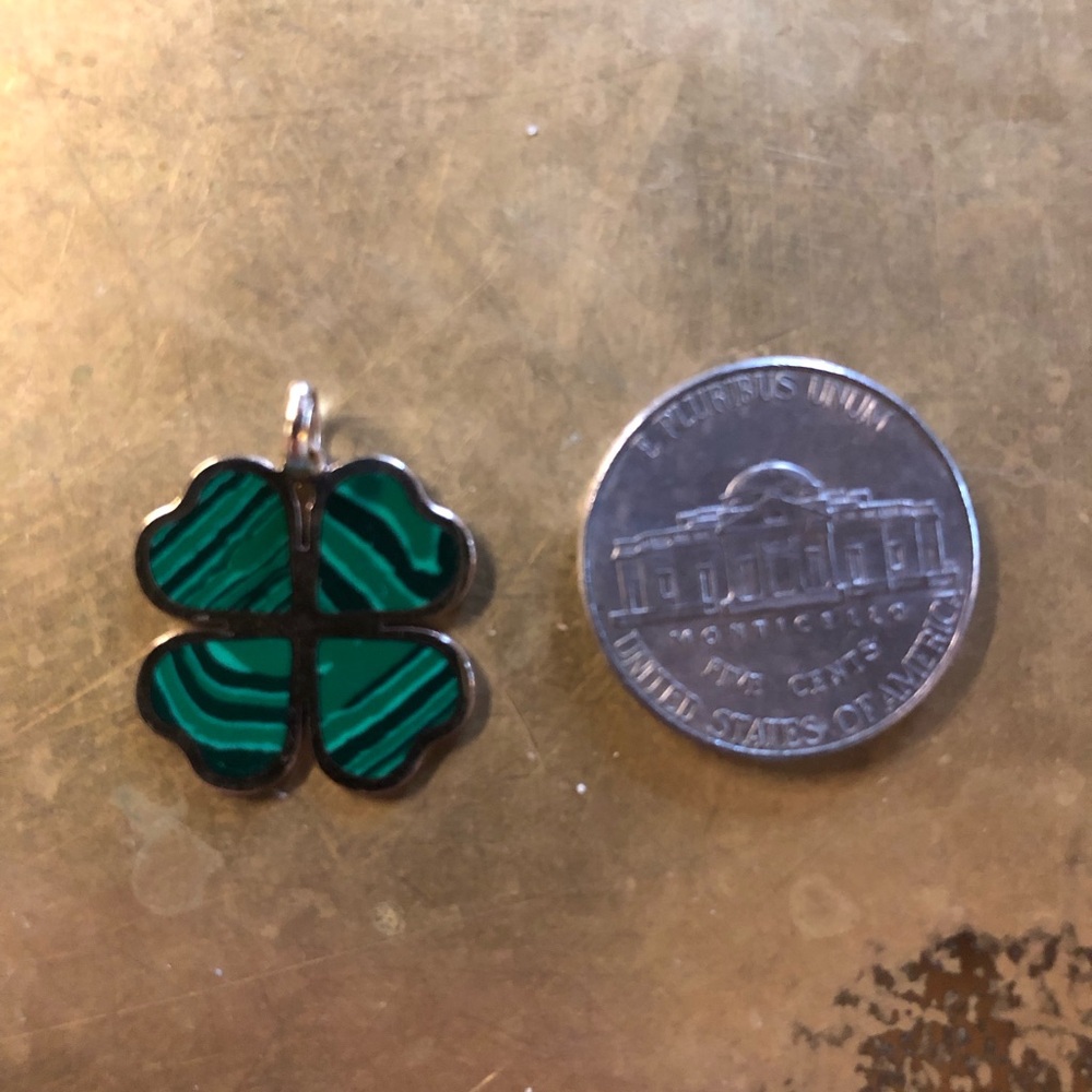 Green Four-Leaf Clover Pendant Necklace - Unbranded